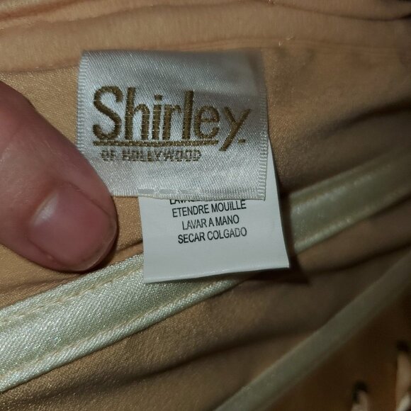 Slimming Corset in Nude 🐵 🙈 🙉 🙊 EUC - Picture 3 of 11